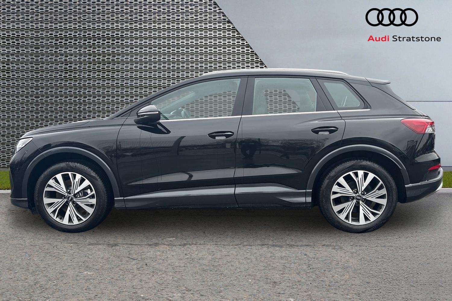 Used Audi Q4 e-tron 2025 for sale - 77178816: Photo 8