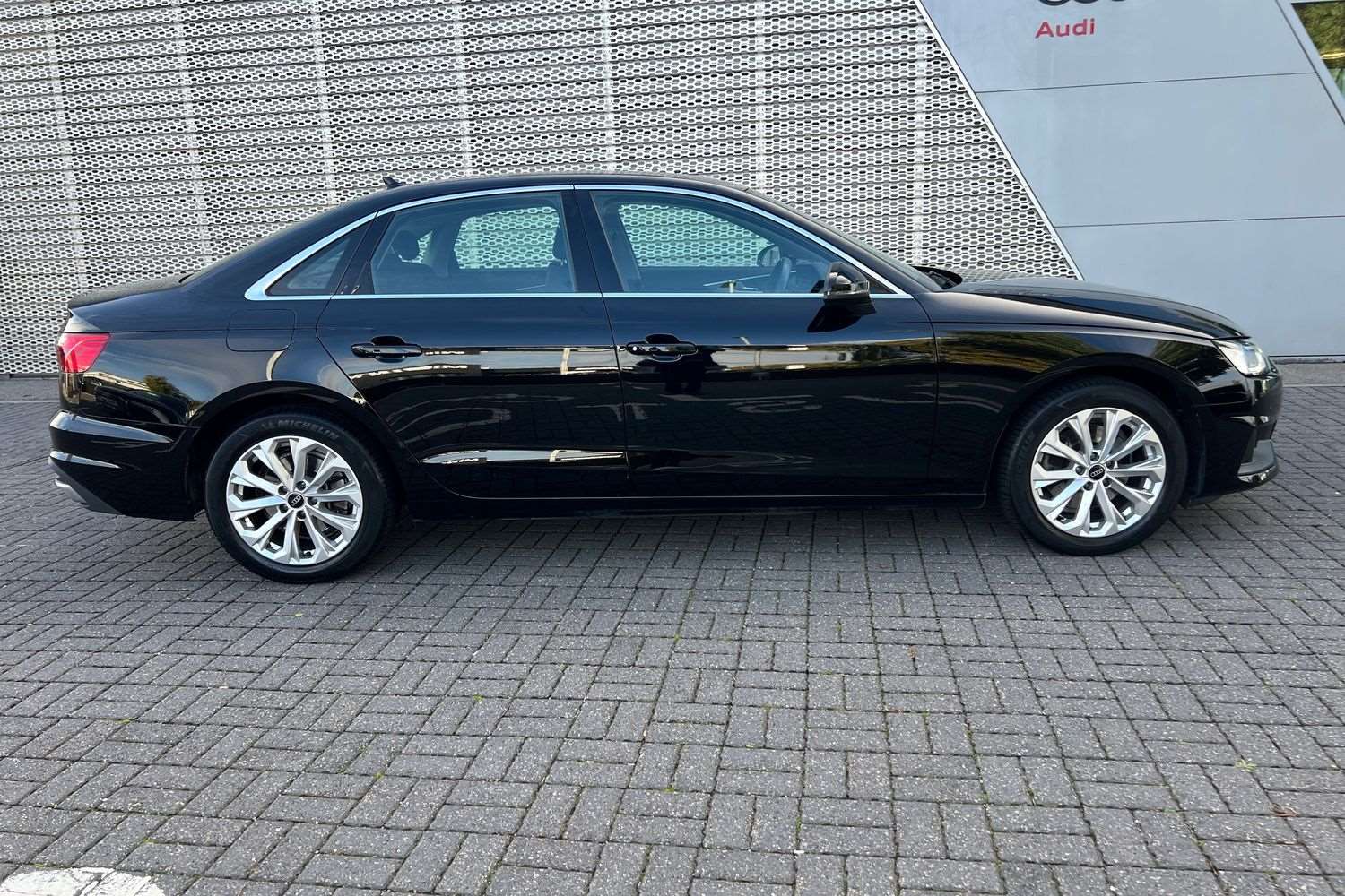 Used Audi A4 2023 for sale - 76034834: Photo 4