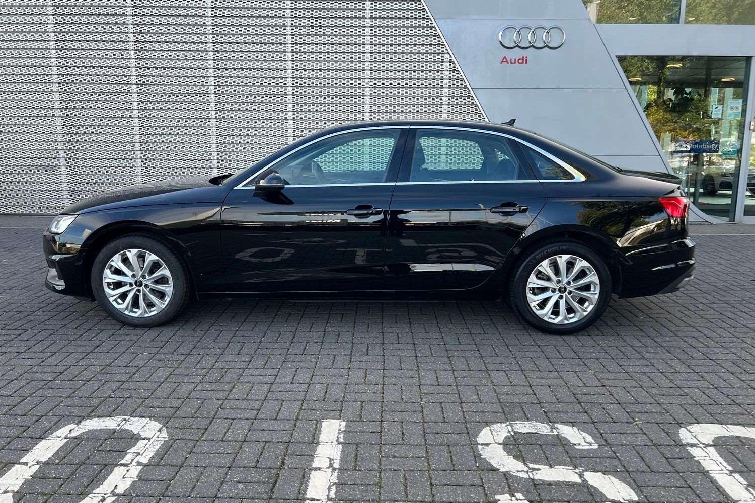 Used Audi A4 2023 for sale - 76034834: Photo 8