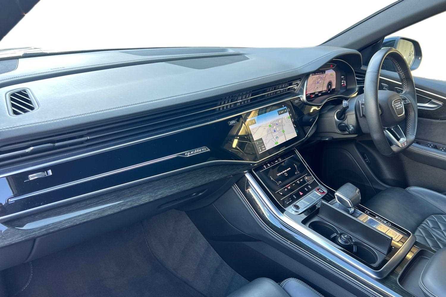 Used Audi Q6 e-tron 2025 for sale - 76034842: Photo 2