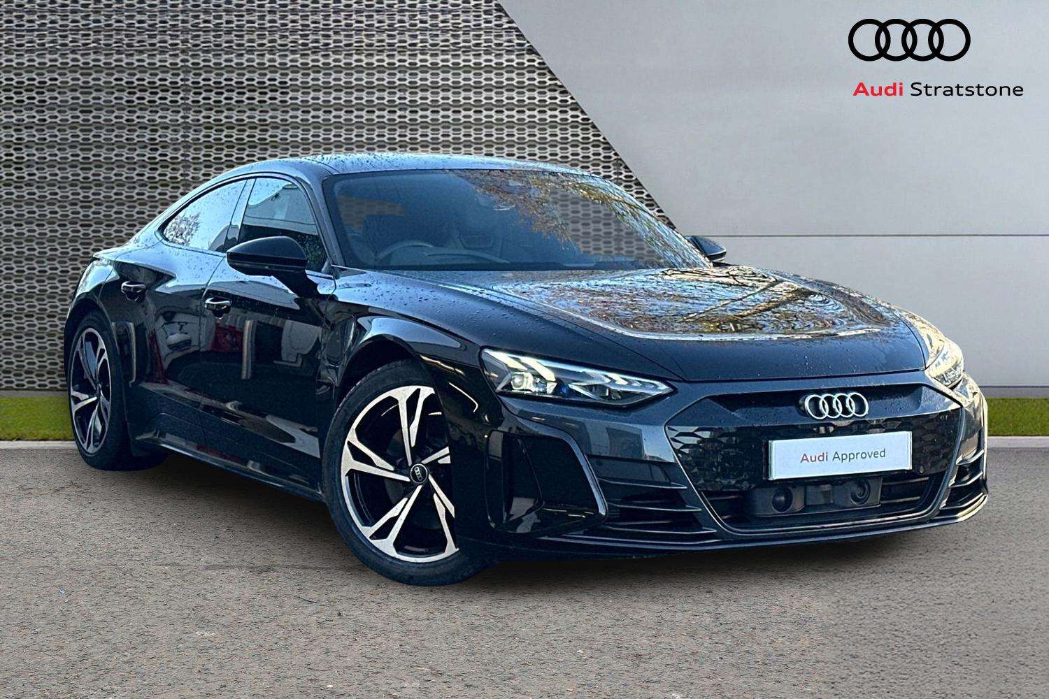 Used Audi e-tron GT 2023 for sale - 76902301: Photo 1