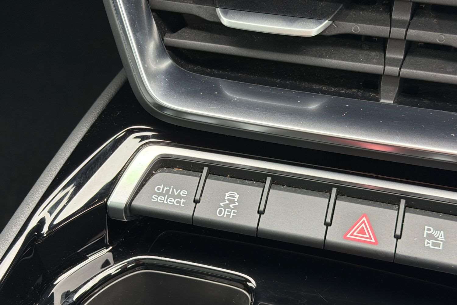 Used Audi e-tron GT 2023 for sale - 77178818: Photo 30