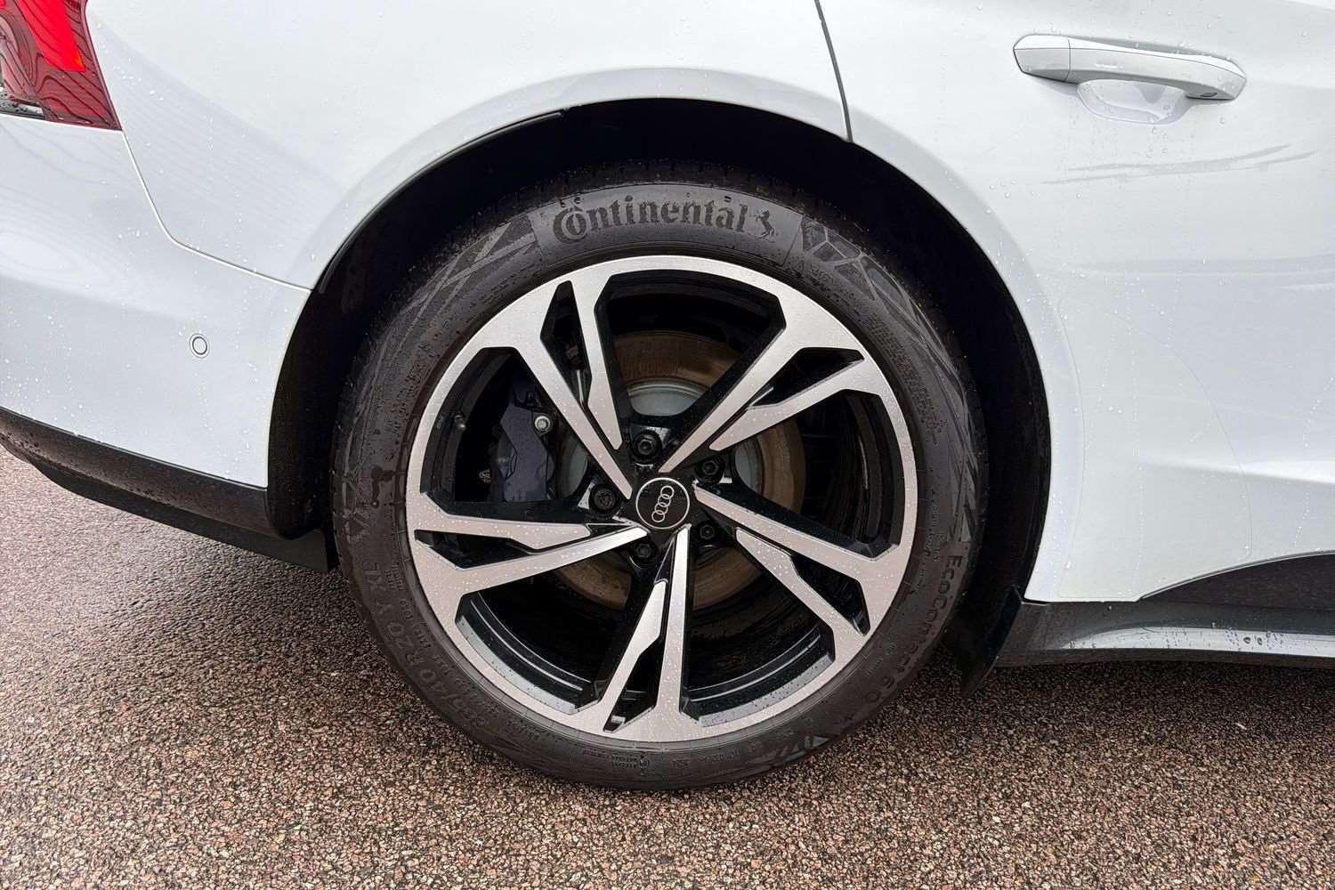 Used Audi e-tron GT 2023 for sale - 77178818: Photo 9