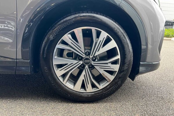 Used Audi Q4 e-tron 2024 for sale - 74716723: Photo 5