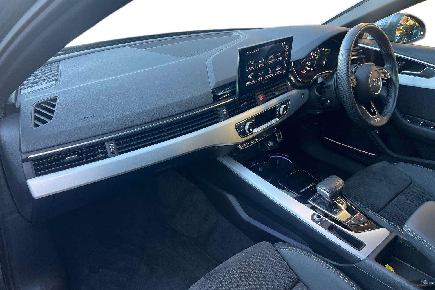 Used Audi A4 2021 for sale - 76804740: Photo 2