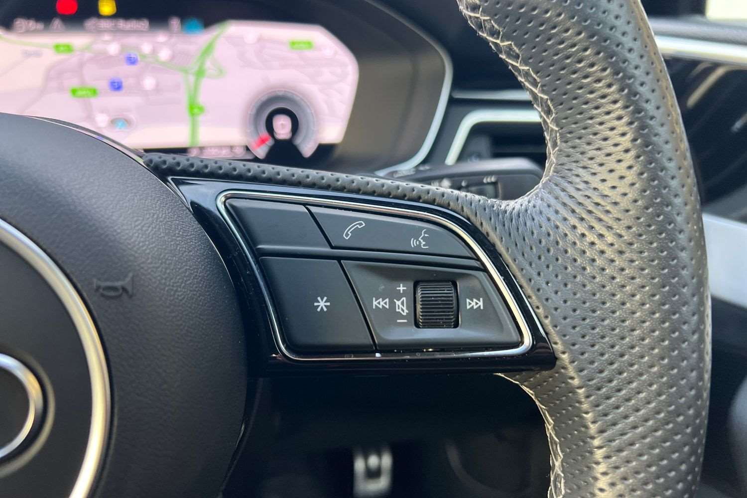 Used Audi Q4 e-tron 2025 for sale - 76842862: Photo 17