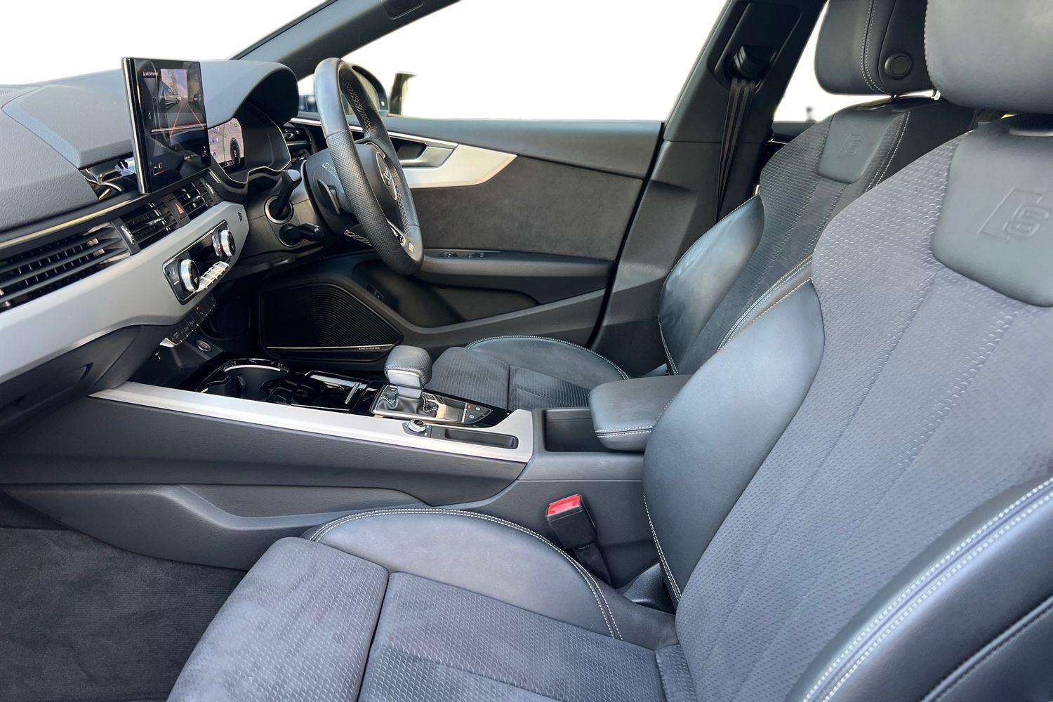 Used Audi Q4 e-tron 2025 for sale - 76842862: Photo 21