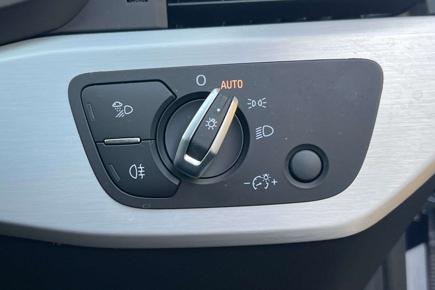 Used Audi Q4 e-tron 2025 for sale - 76842862: Photo 28