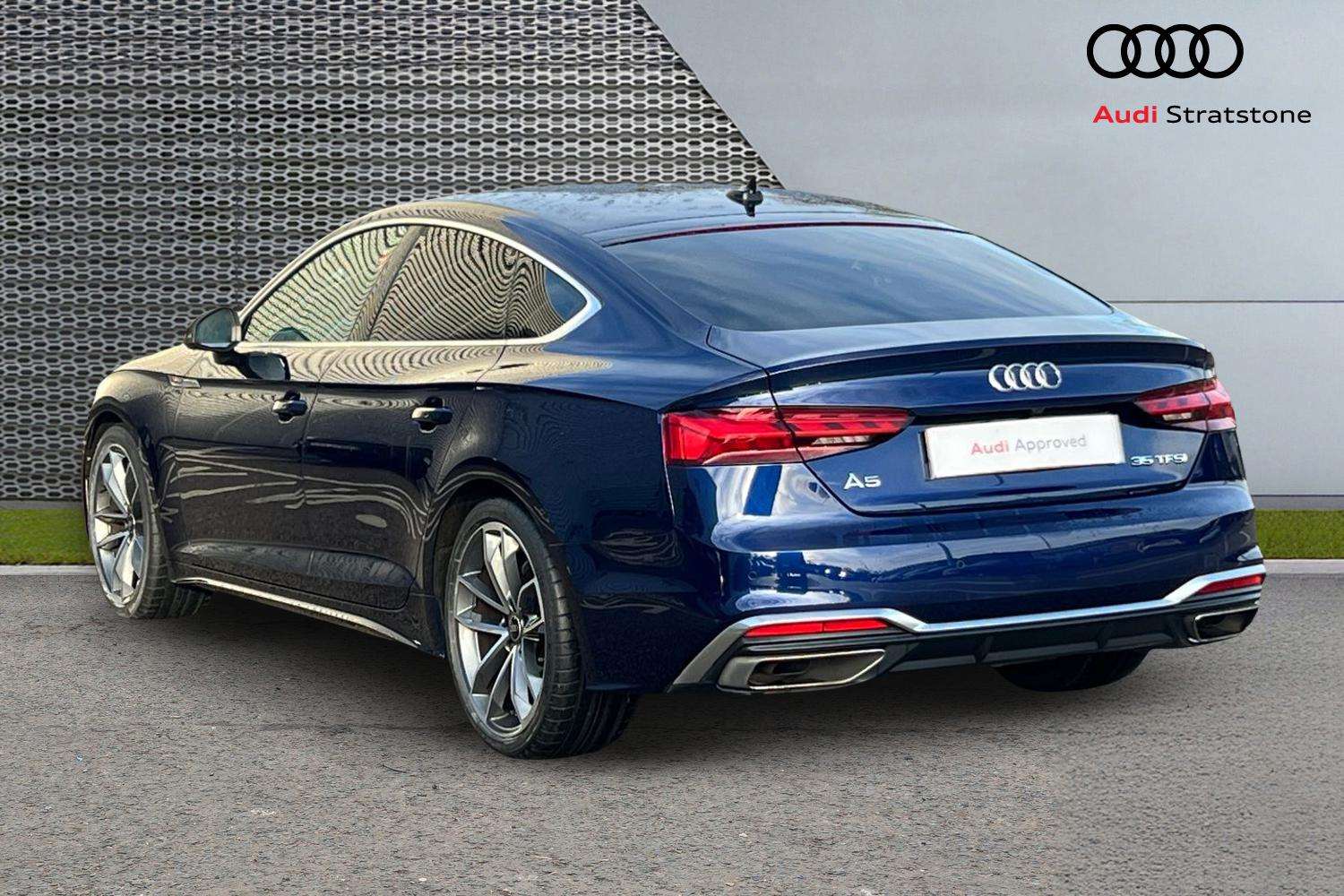 Used Audi Q4 e-tron 2025 for sale - 76842862: Photo 3