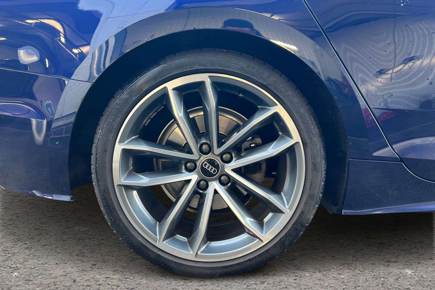 Used Audi Q4 e-tron 2025 for sale - 76842862: Photo 9