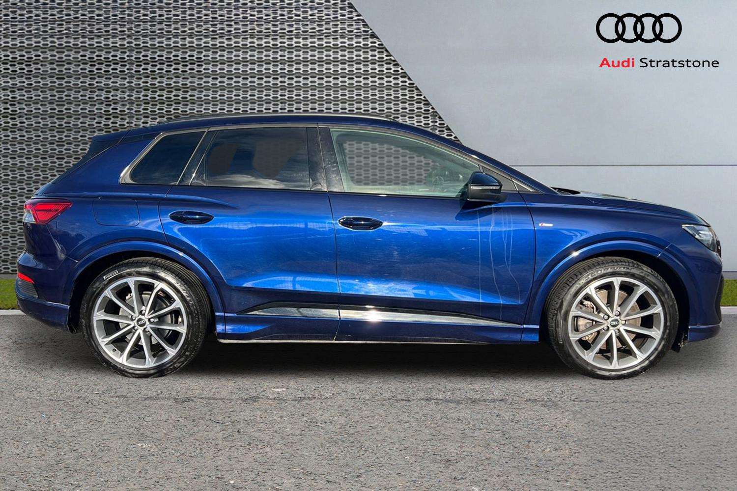 Used Audi Q4 e-tron 2024 for sale - 76045212: Photo 4