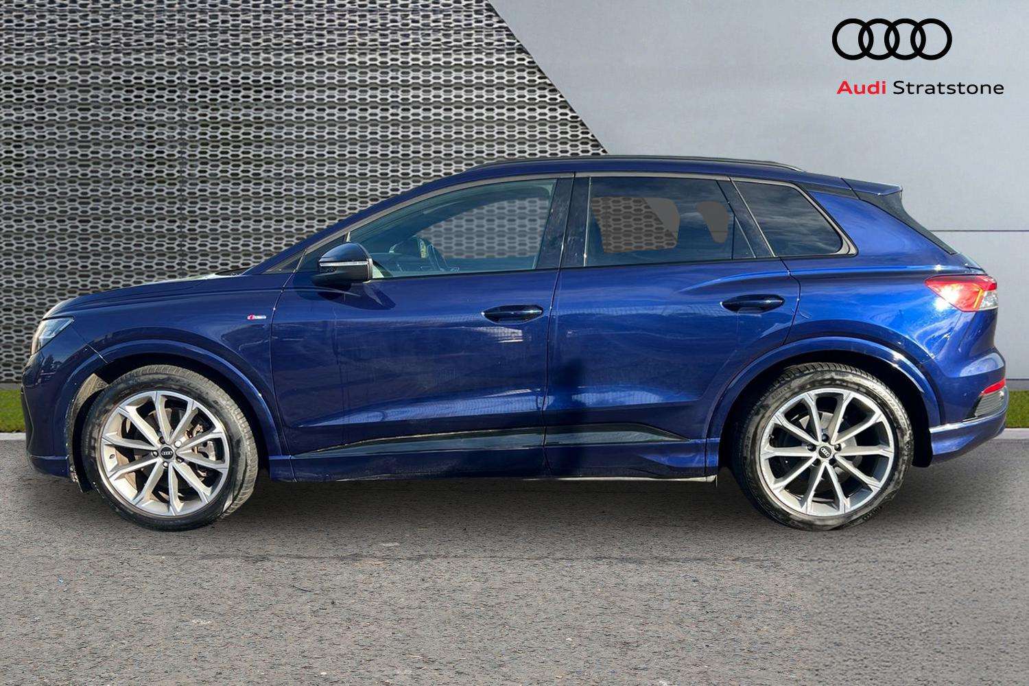 Used Audi Q4 e-tron 2024 for sale - 76045212: Photo 8