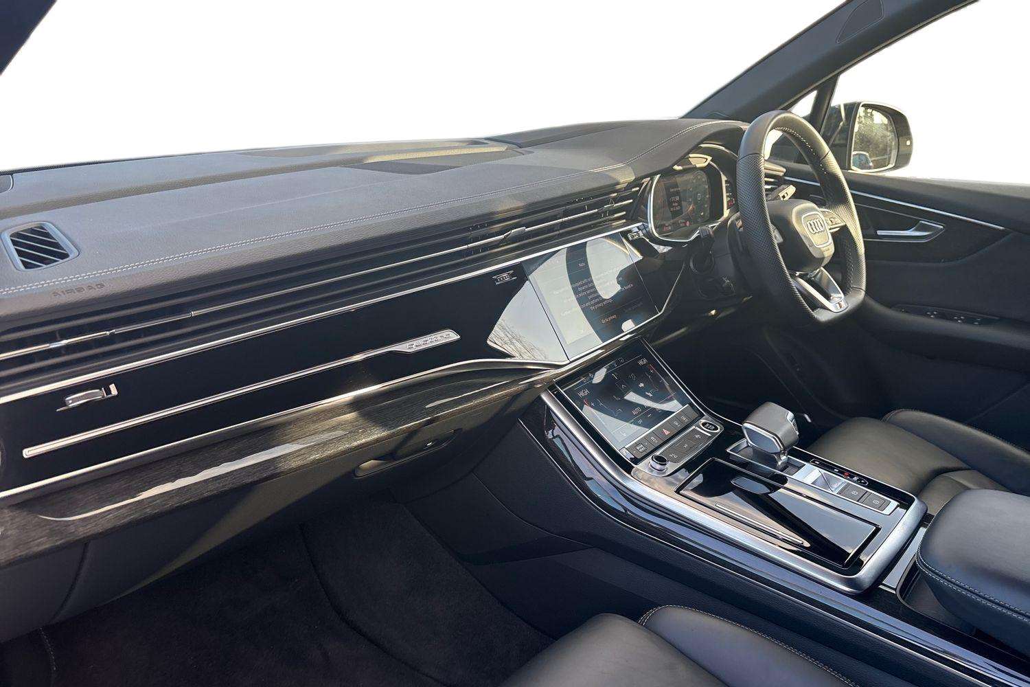 Used Audi Q7 2024 for sale - 77414751: Photo 2