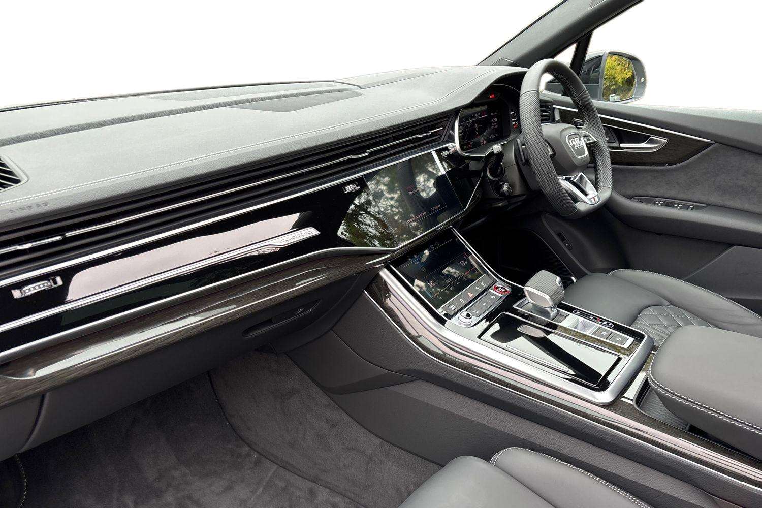 Used Audi Q7 2025 for sale - 77561084: Photo 2