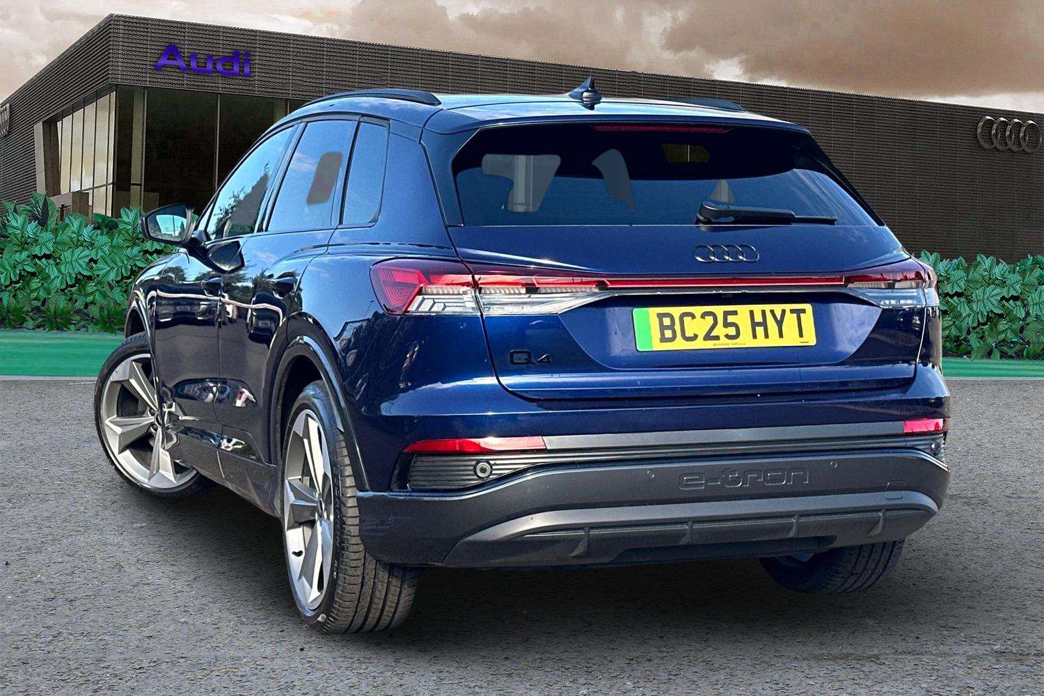 Used Audi Q4 e-tron 2025 for sale - 76113553: Photo 3
