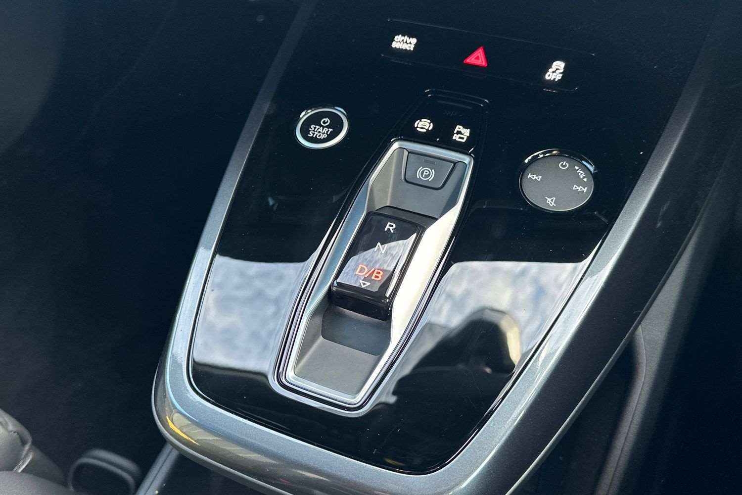 Used Audi Q4 e-tron 2025 for sale - 76113553: Photo 31