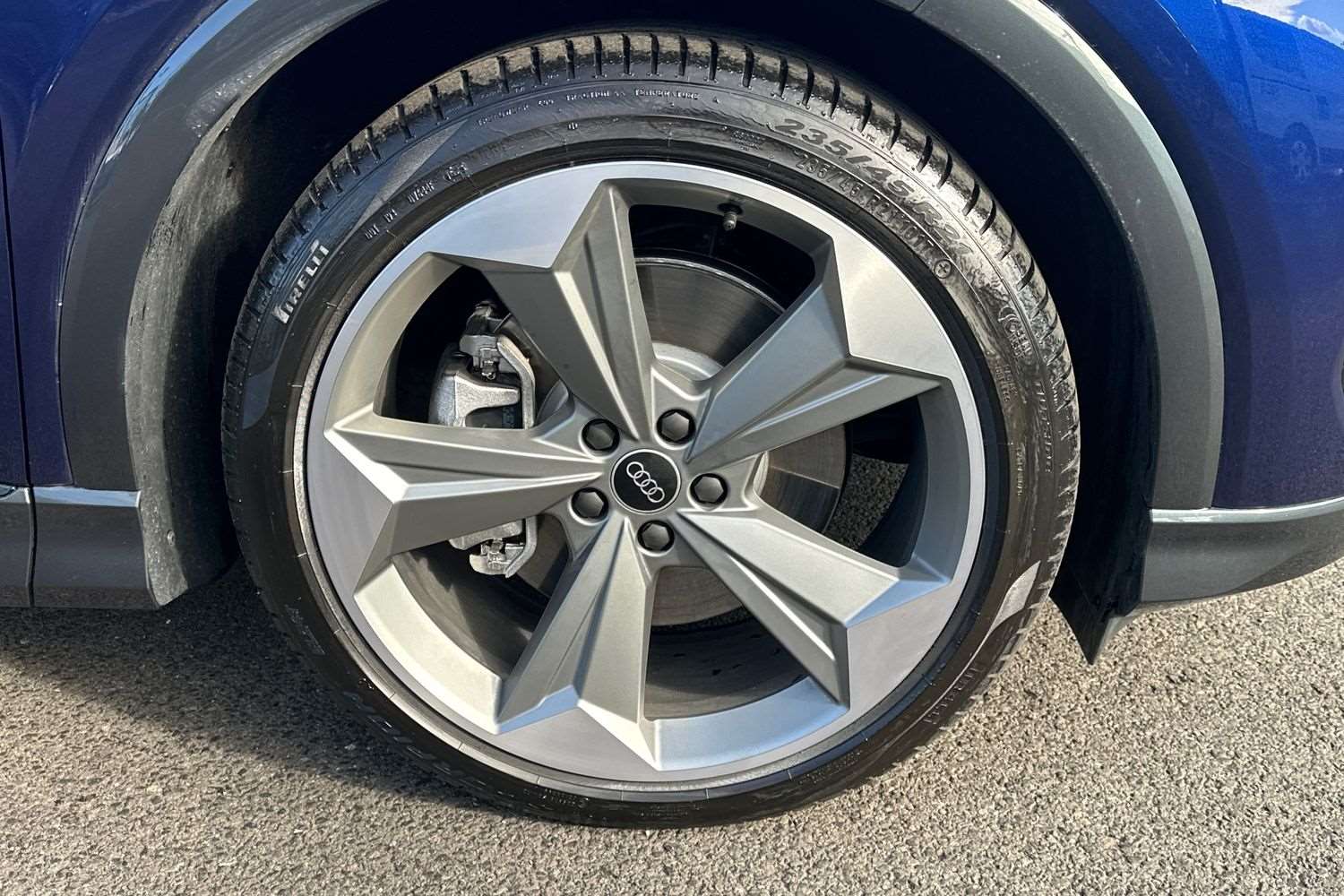 Used Audi Q4 e-tron 2025 for sale - 76113553: Photo 5