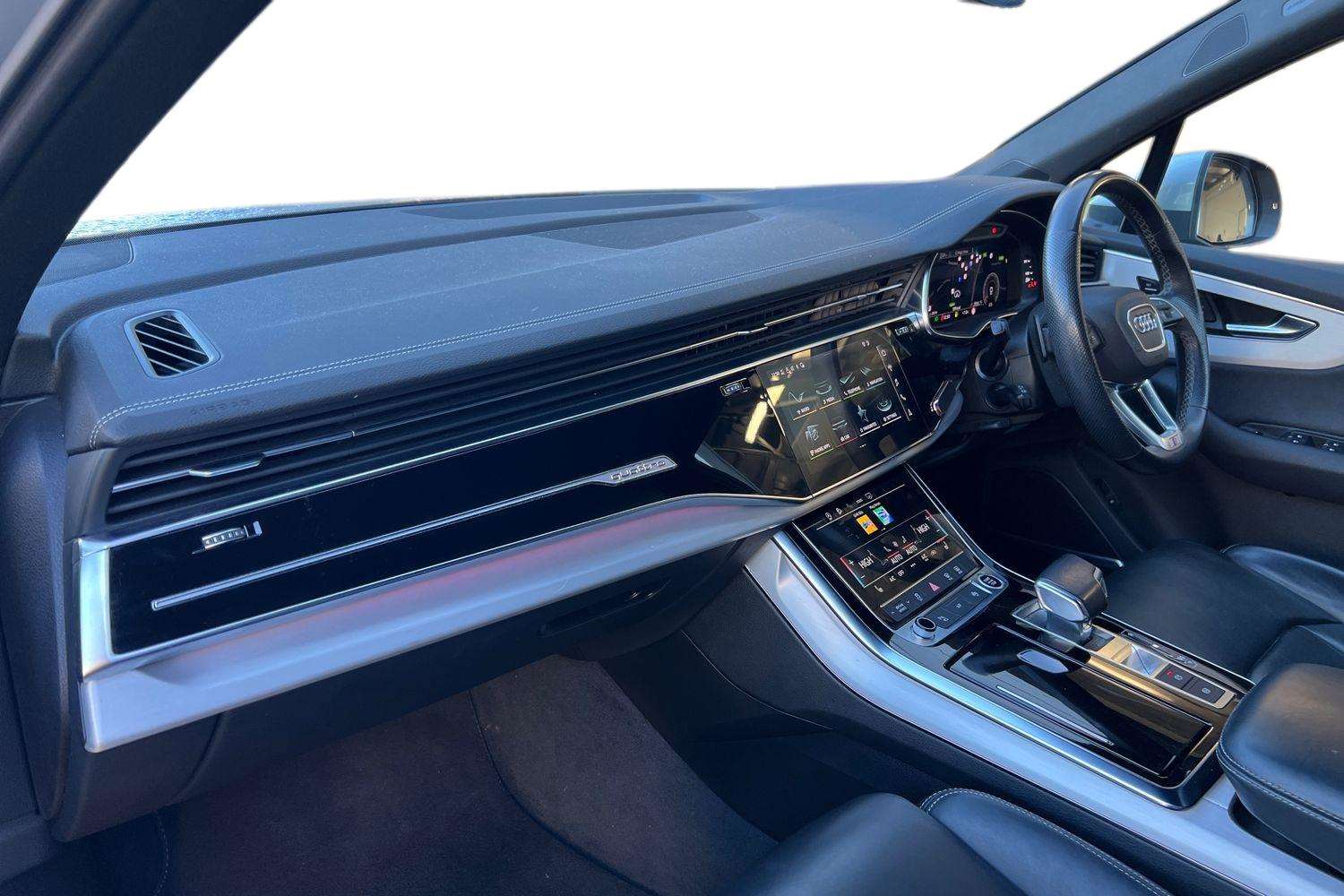 Used Audi Q7 2022 for sale - 76804756: Photo 2