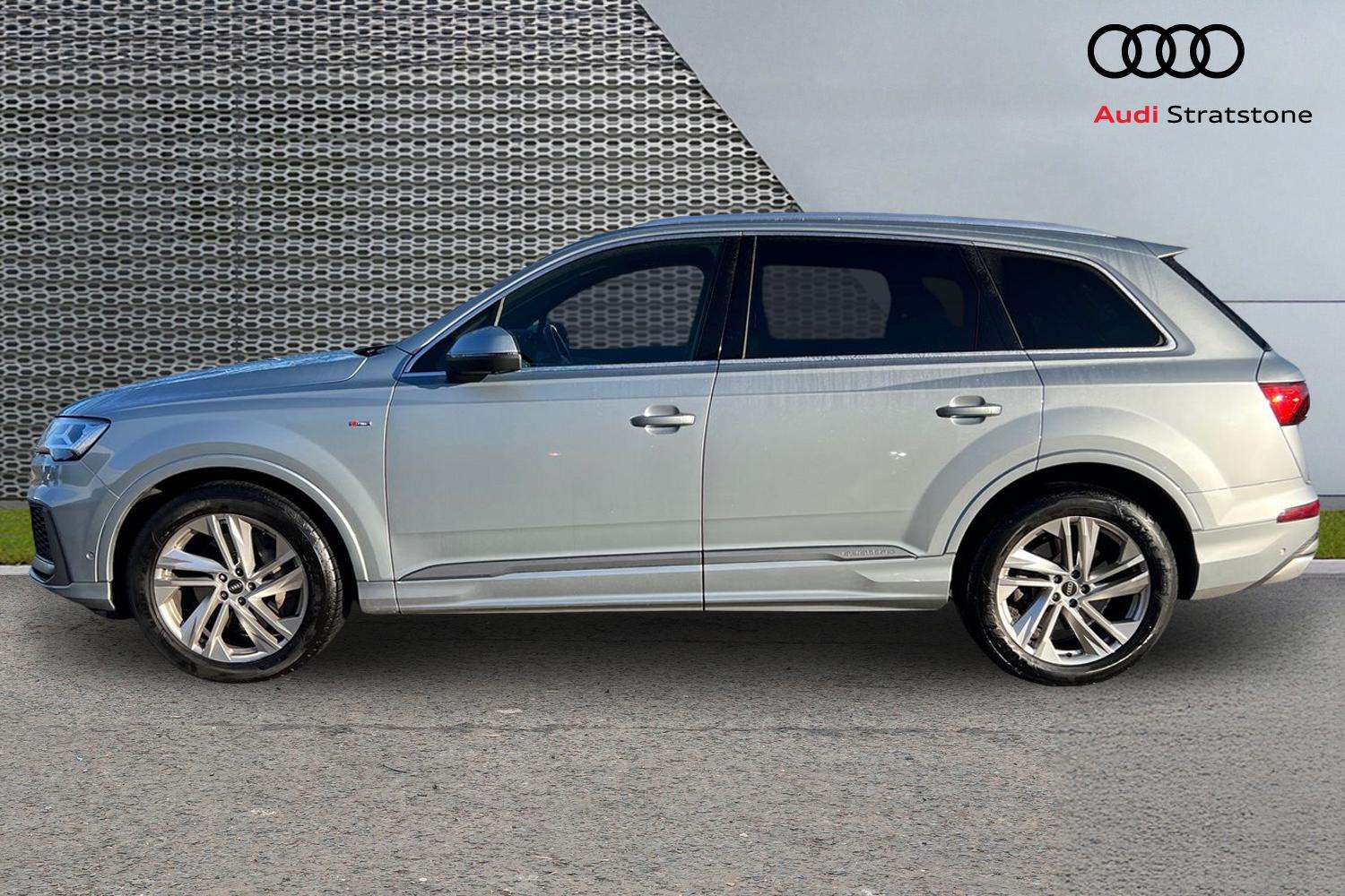Used Audi Q7 2022 for sale - 76804756: Photo 8