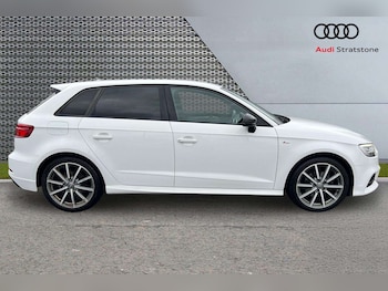 Used Audi A3 2017 for sale - 76125900: Photo 4
