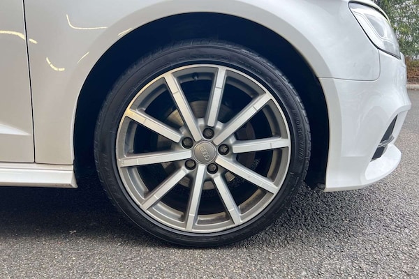 Used Audi A3 2017 for sale - 76125900: Photo 5