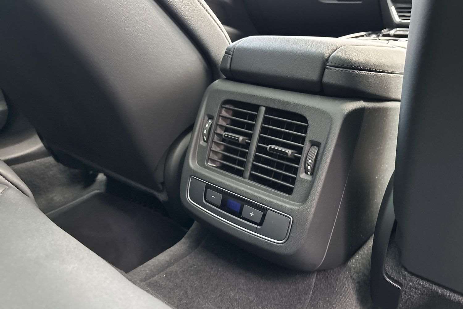 Used Audi e-tron GT 2024 for sale - 77178775: Photo 23