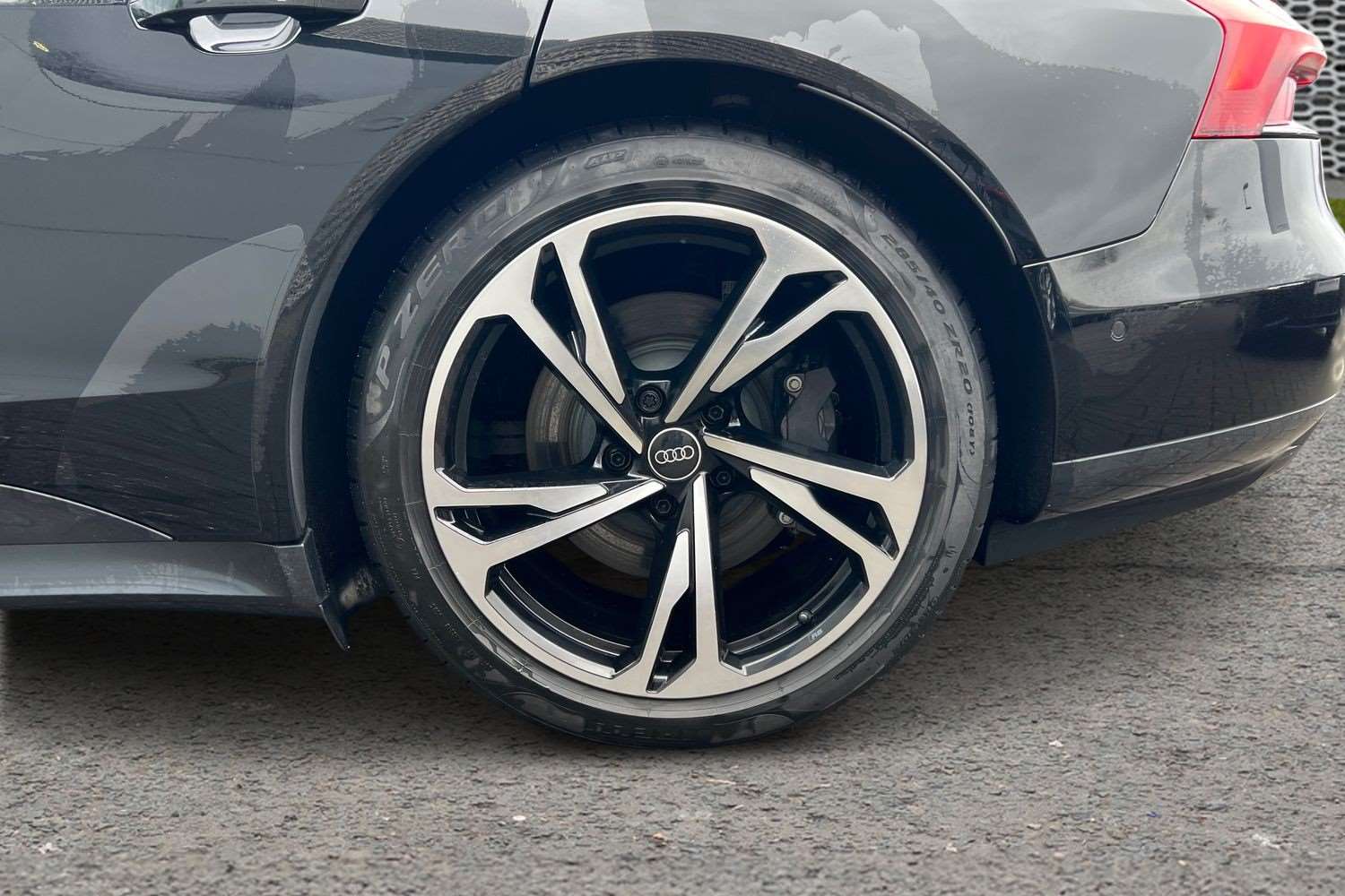 Used Audi e-tron GT 2023 for sale - 77500386: Photo 10