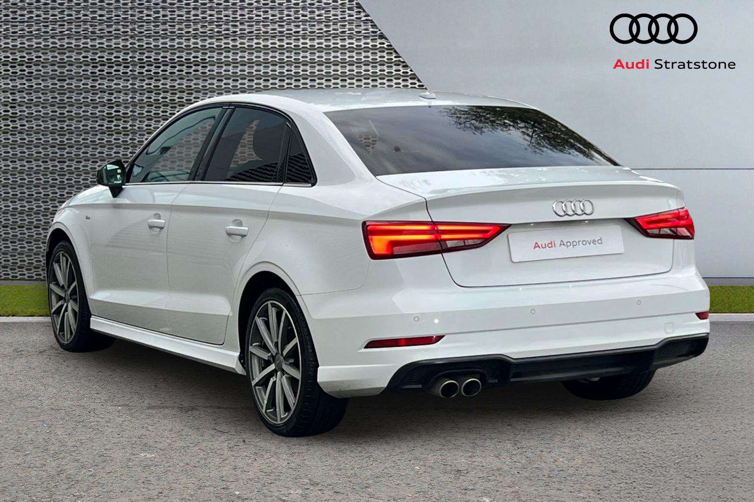 Used Audi A3 2018 for sale - 76411377: Photo 3