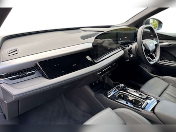 Used Audi Q6 e-tron 2024 for sale - 79415267: Photo