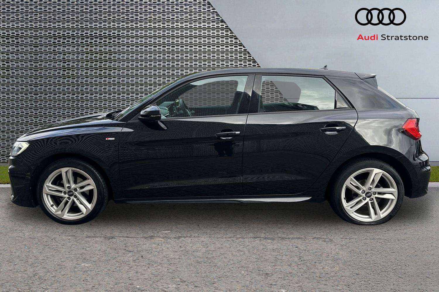 Used Audi A1 2023 for sale - 76329187: Photo 8