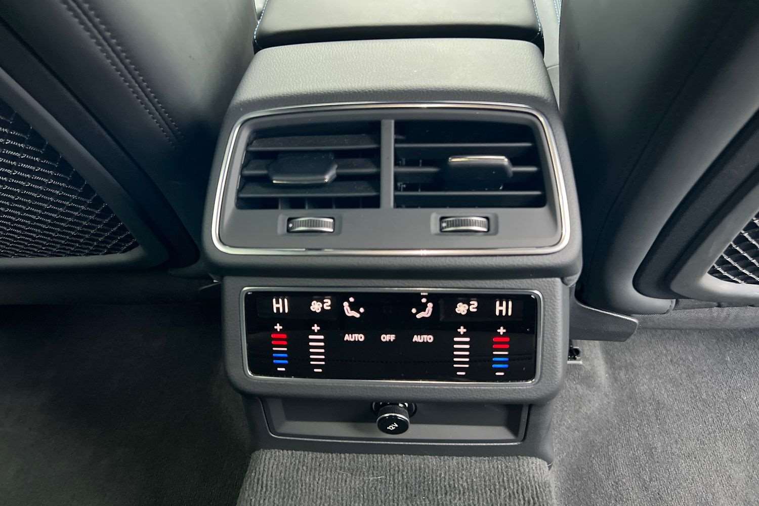 Used Audi RS6 2024 for sale - 77553037: Photo 23