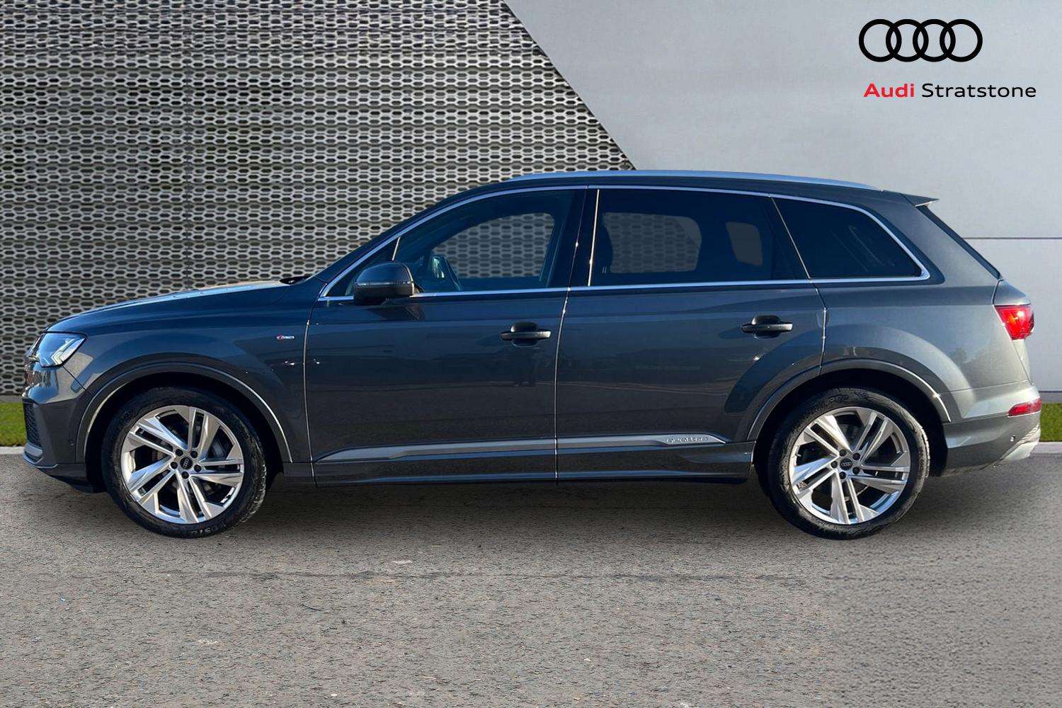 Used Audi Q7 2023 for sale - 77648980: Photo 8