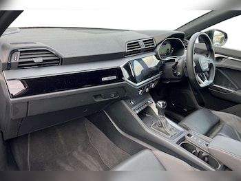 Used Audi Q3 2024 for sale - 77414748: Photo