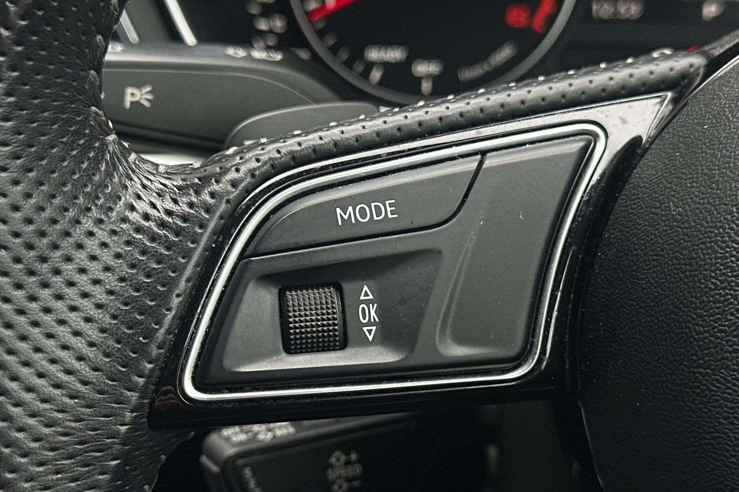 Used Audi A4 for sale - 76827564: Photo 16