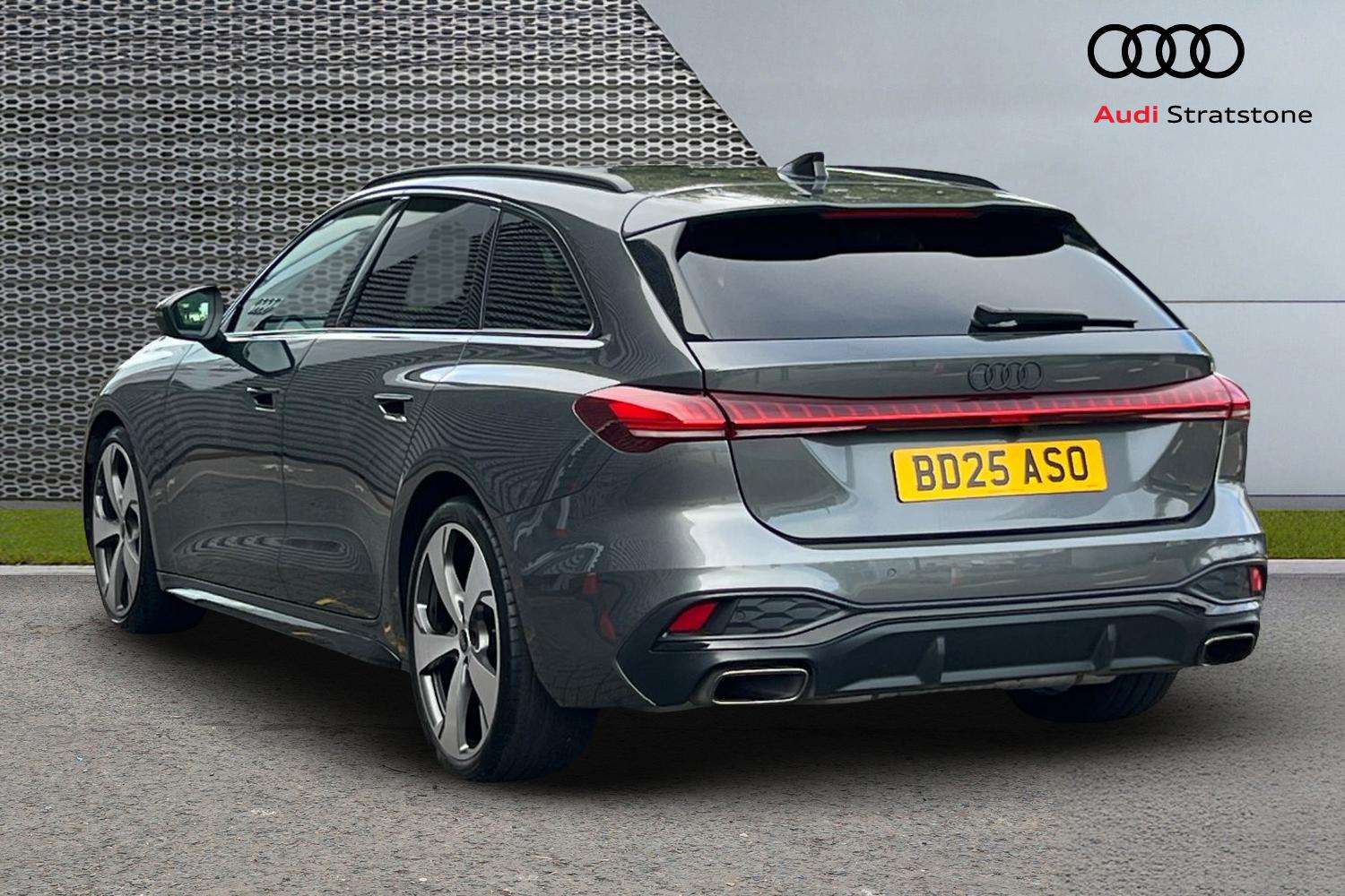 Used Audi A5 2025 for sale - 76205141: Photo 3