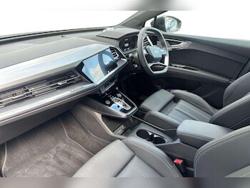 Used Audi Q4 e-tron 2025 for sale - 78321590: Photo