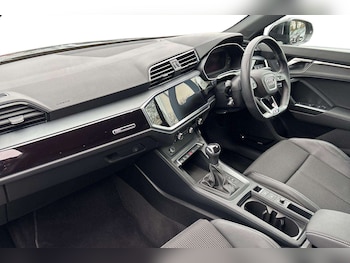 Used Audi Q3 2023 for sale - 77389756: Photo