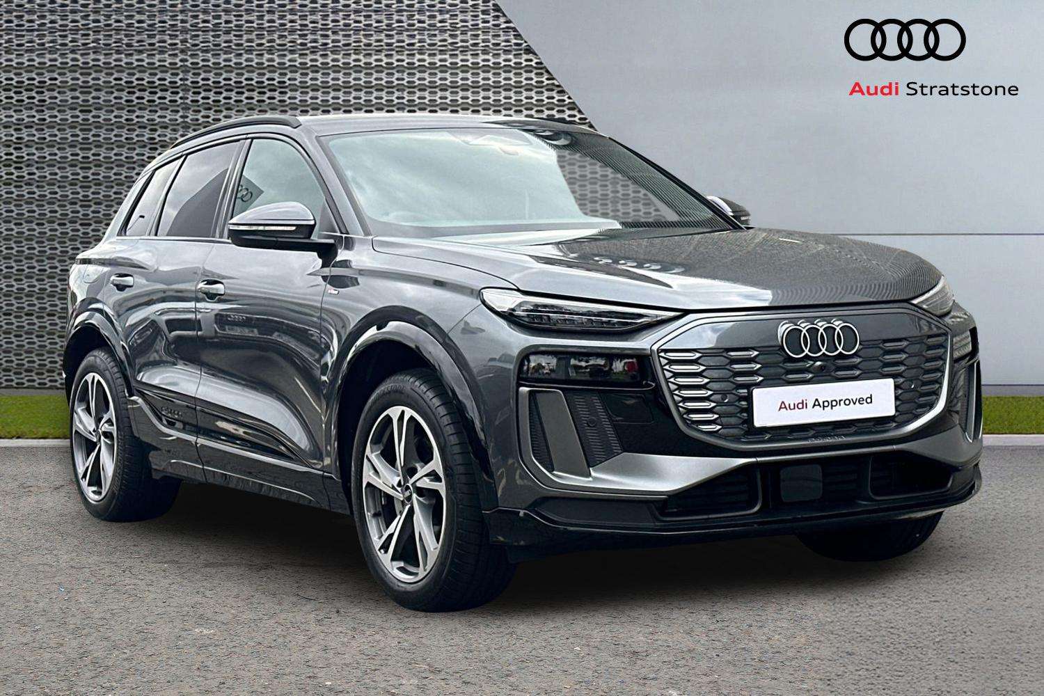 Used Audi Q6 e-tron 2025 for sale - 76242407: Photo 1