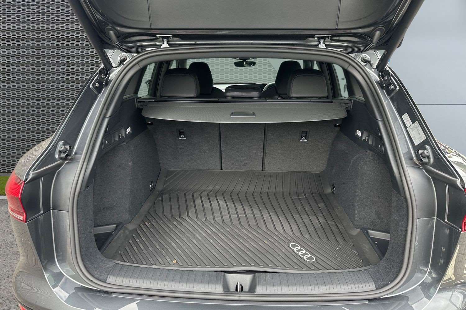 Used Audi Q6 e-tron 2025 for sale - 76242407: Photo 13