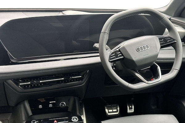 Used Audi Q6 e-tron 2025 for sale - 76242407: Photo 20