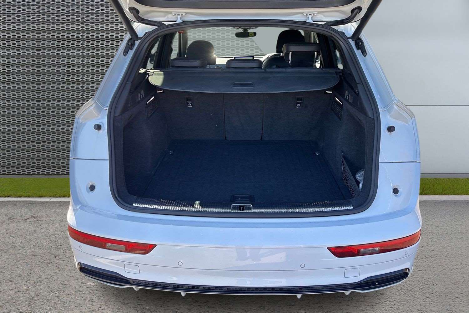 Used Audi Q5 2020 for sale - 78076856: Photo 14