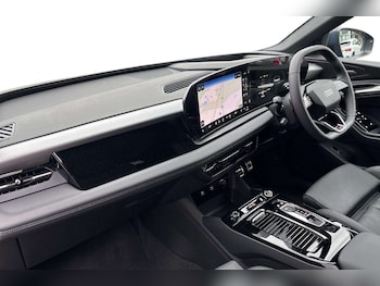 Used Audi Q6 e-tron 2025 for sale - 77112411: Photo