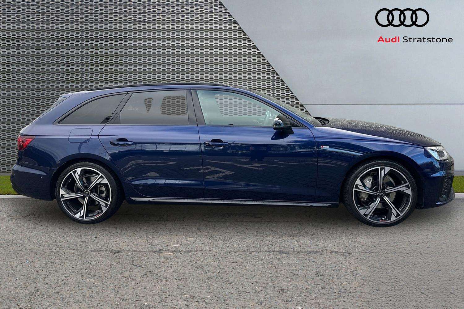 Used Audi A4 2024 for sale - 76598310: Photo 4