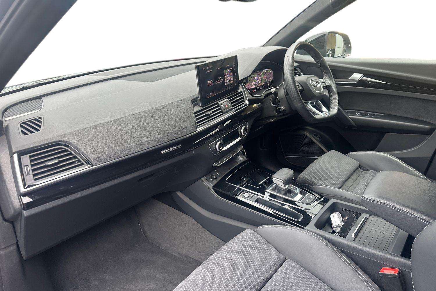 Used Audi Q5 2023 for sale - 76125955: Photo 2