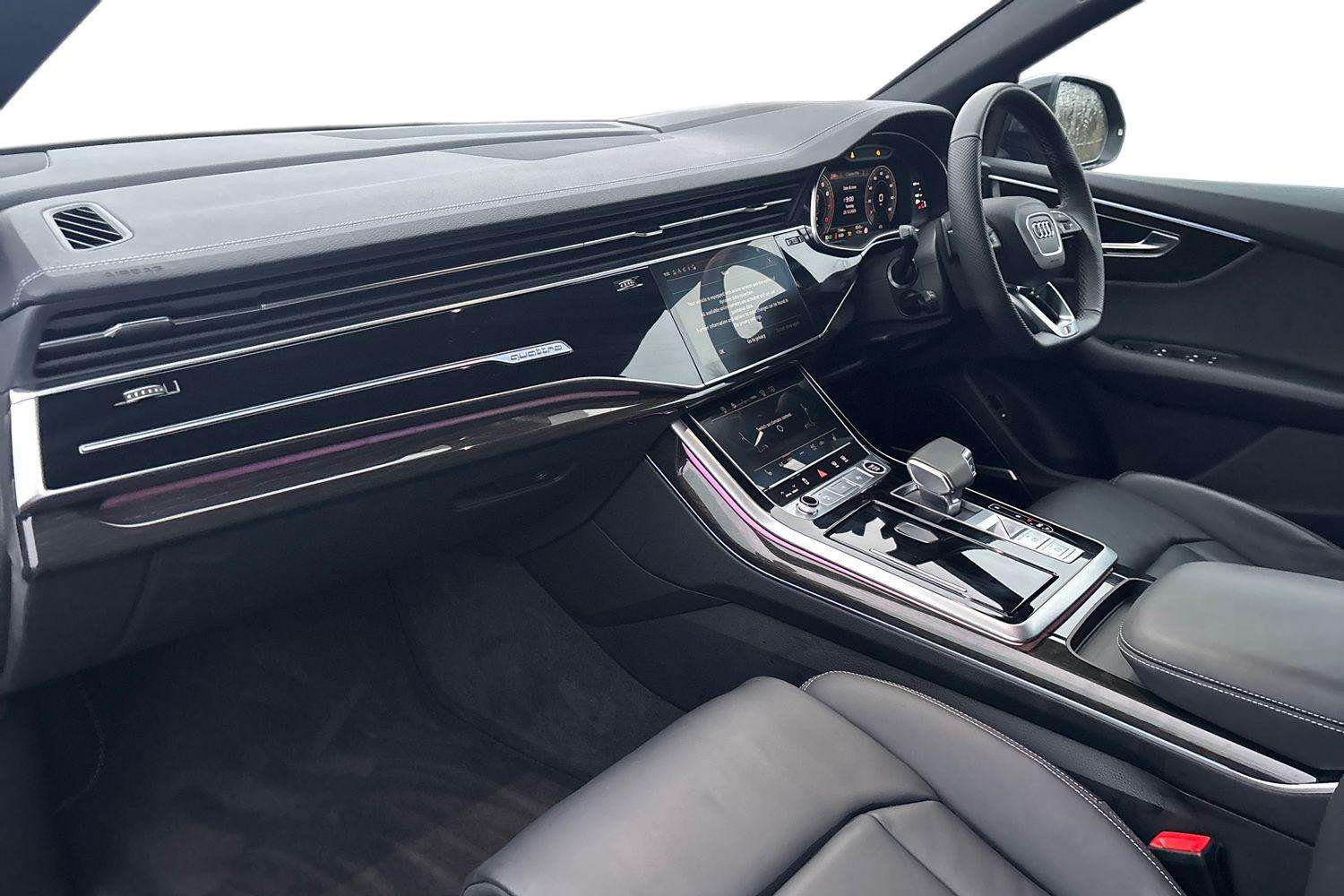 Used Audi Q8 2024 for sale - 77178898: Photo 2