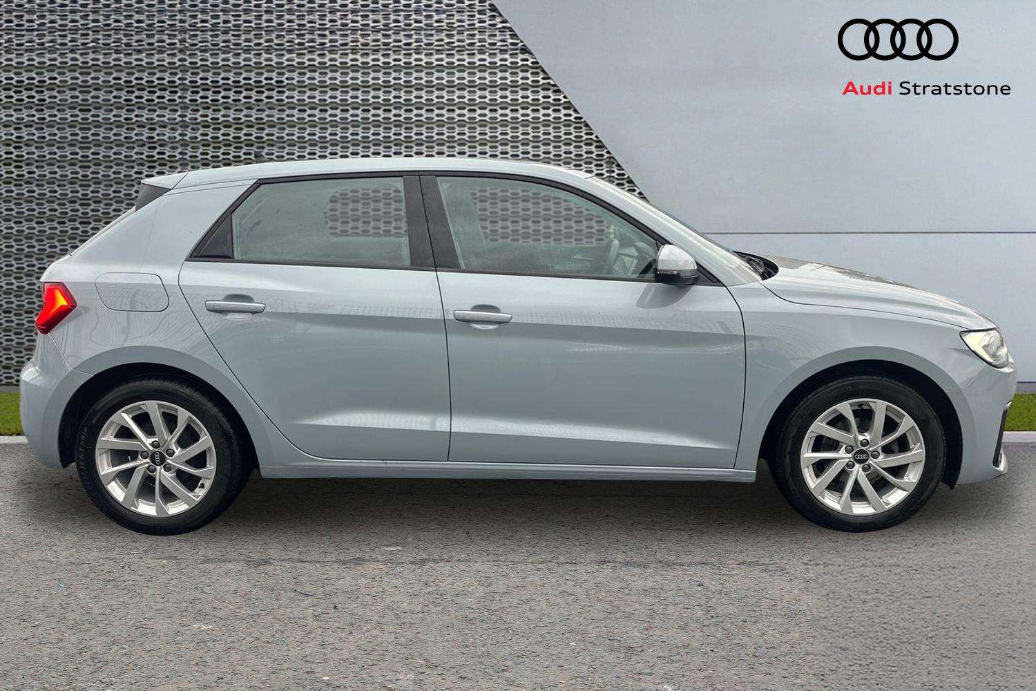 Used Audi A1 2023 for sale - 76902367: Photo 4