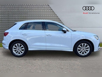 Used Audi Q3 2023 for sale - 77772213: Photo