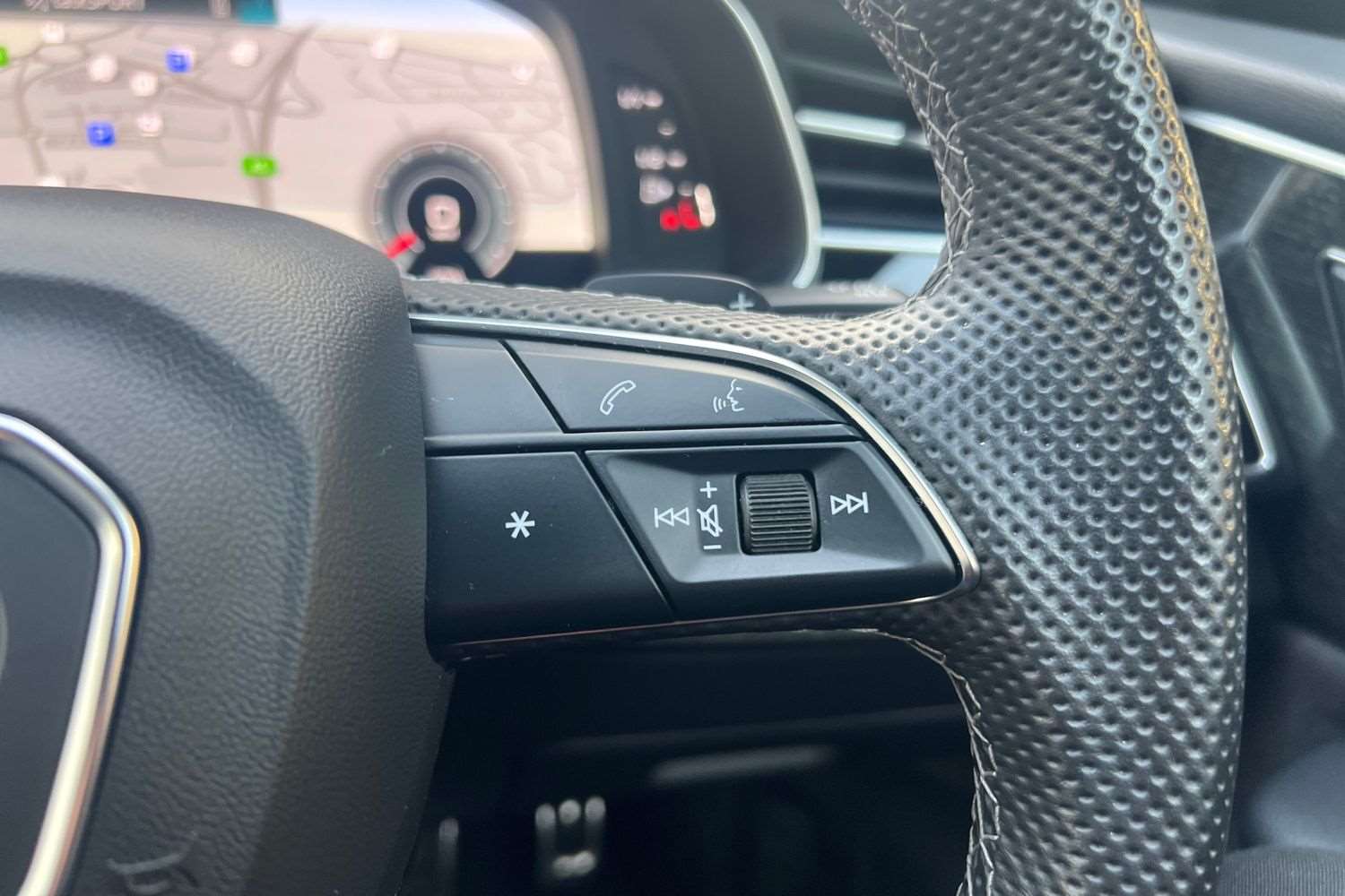 Used Audi Q8 2021 for sale - 76804870: Photo 17