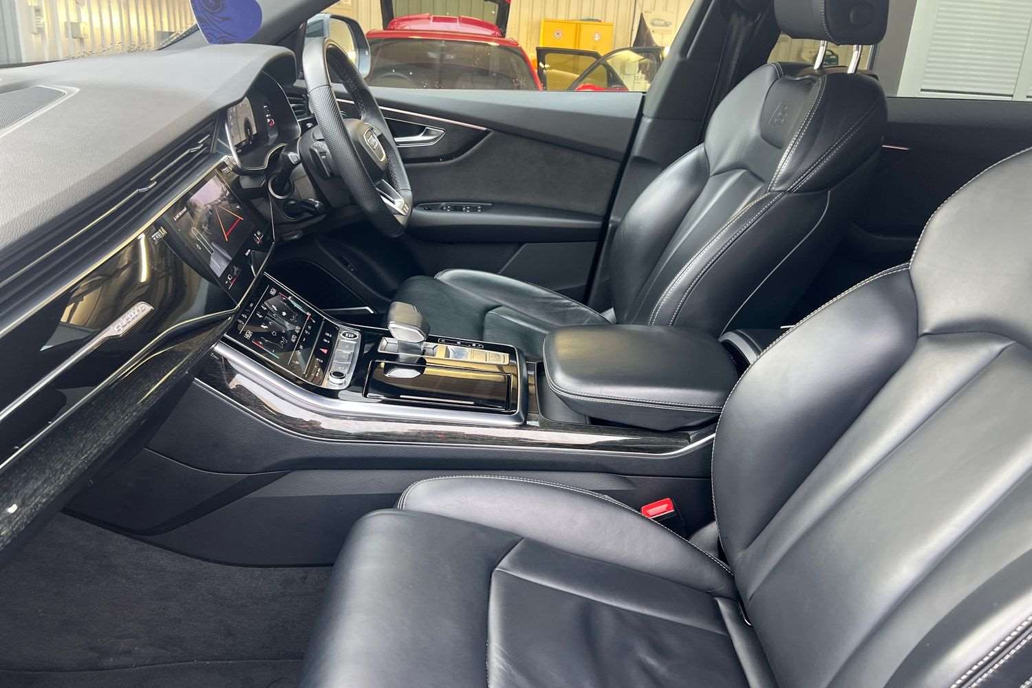 Used Audi Q8 2021 for sale - 76804870: Photo 21