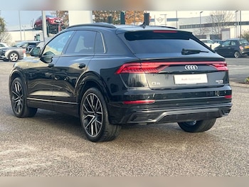 Used Audi Q8 2021 for sale - 76804870: Photo